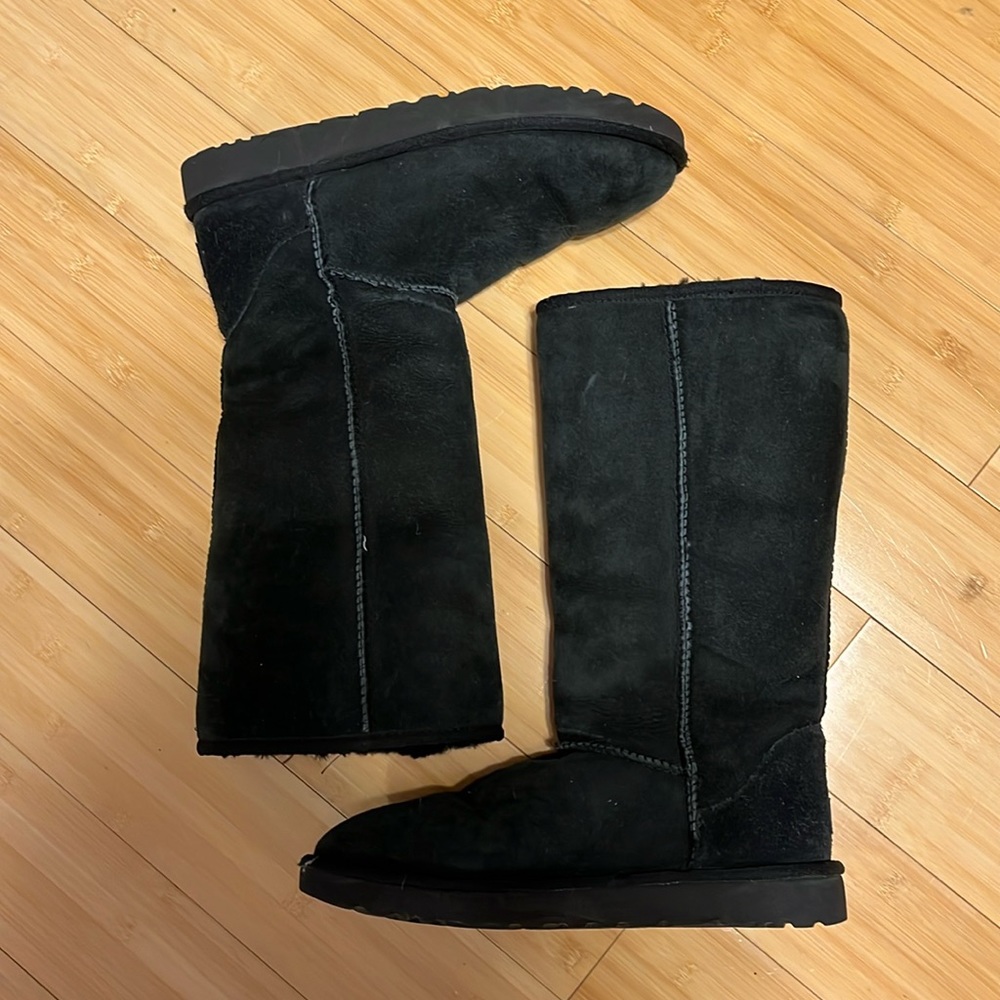 UGG 10 BLACK TALL